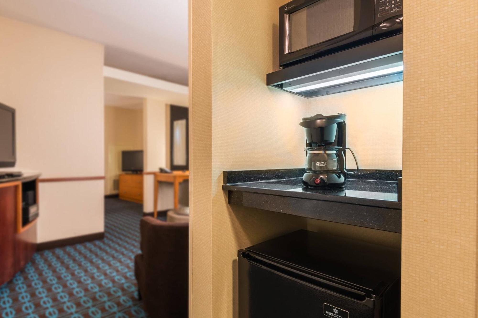 Fairfield Inn & Suites - Buffalo Airport Cheektowaga Ngoại thất bức ảnh